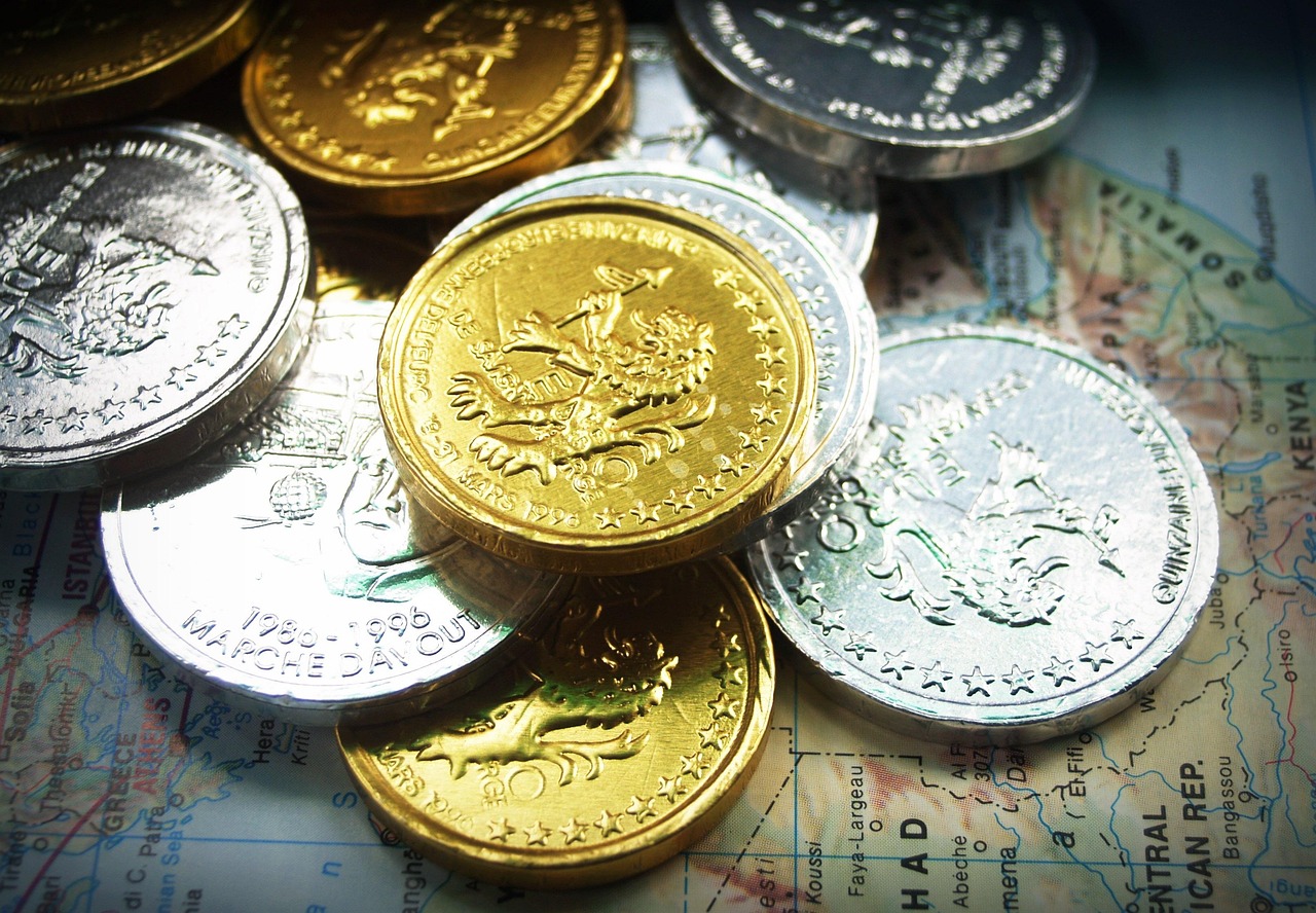 澳门六福珠宝今日金价走势图表分析，市场动态与投资策略